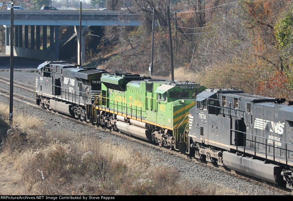 NS 1072, Illinois Terminal heritage unit on train 12R arriving at Enola yard